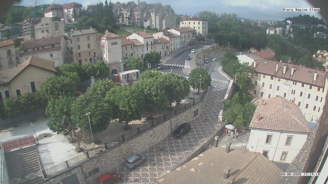immagine della webcam nei dintorni di Pettorano sul Gizio: webcam Rivisondoli
