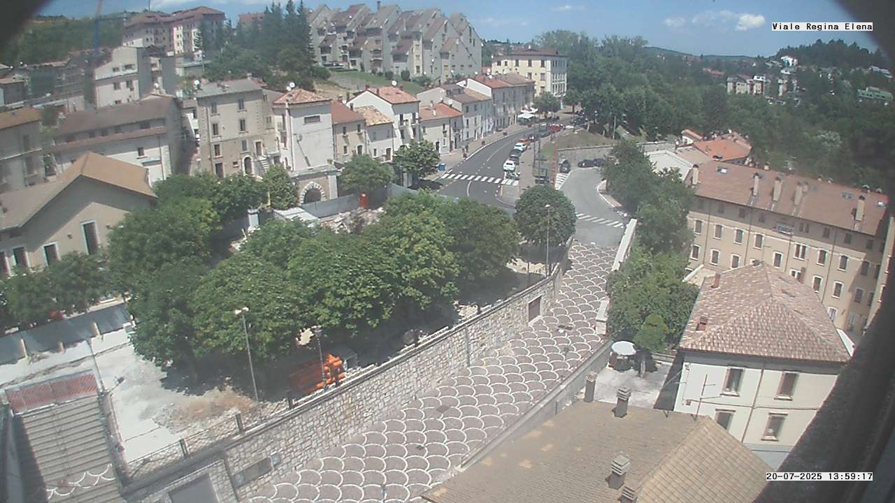 immagine della webcam nei dintorni di Castel di Sangro: webcam Rivisondoli