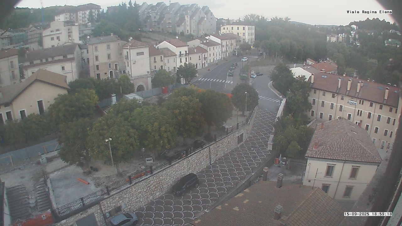 immagine della webcam nei dintorni di Scontrone: webcam Rivisondoli