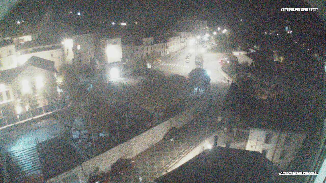 immagine della webcam nei dintorni di Castel di Sangro: webcam Rivisondoli